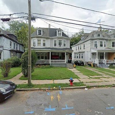 823 Edgewood Ave, Trenton, NJ 08618