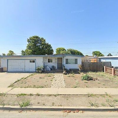 827 Lemos Ave, Salinas, CA 93901