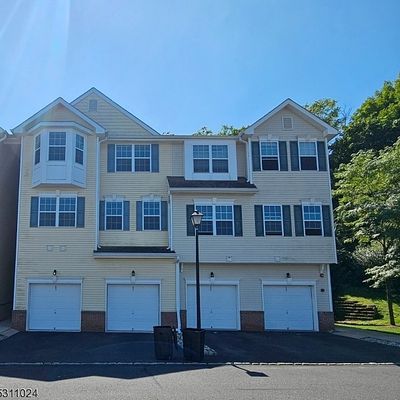 83 Conover Ter, Lebanon Boro, NJ 08833