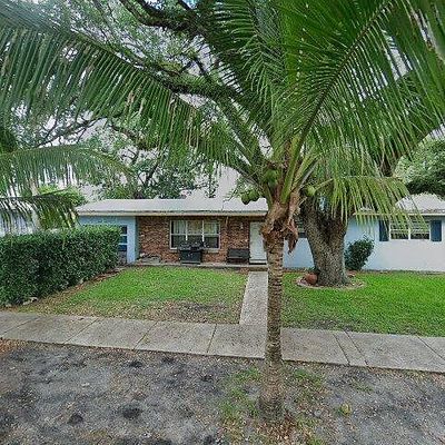 833 Ne 153 Rd Ter, Miami, FL 33162