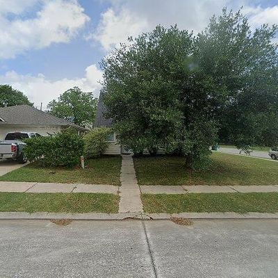 833 Lightningbug Ln, Conroe, TX 77301