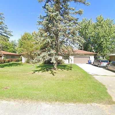 835 Polfus Dr, Benton Harbor, MI 49022