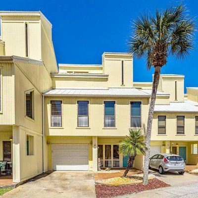 8520 Gulf Blvd #33, Navarre, FL 32566