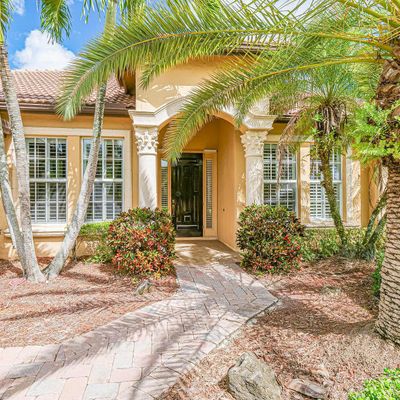 854 Sw St. Tropez Court, Port St Lucie, FL 34986