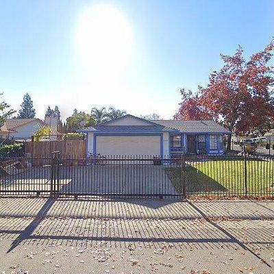 8600 Oakbank Way, Sacramento, CA 95828