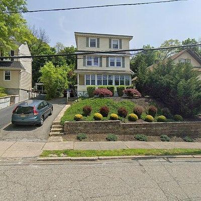 10 Caton Ter, Caldwell, NJ 07006