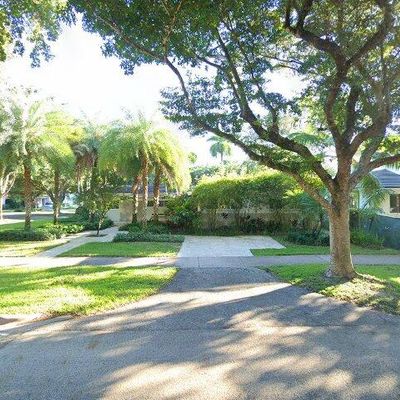 1000 S Alhambra Cir, Coral Gables, FL 33146