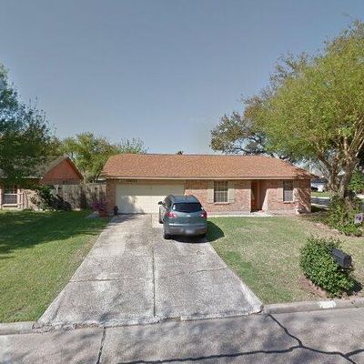 10011 Blue Bird St, La Porte, TX 77571