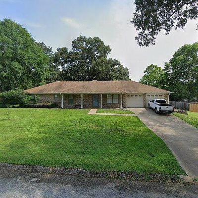 1007 Forest Hills St, Gladewater, TX 75647