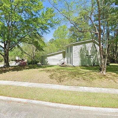 101 Kenninghall Rd, Goose Creek, SC 29445