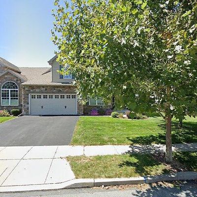 9696 Crescent Ln, Breinigsville, PA 18031