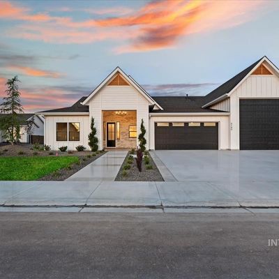 9740 S Prairie Falcon Ave, Nampa, ID 83686