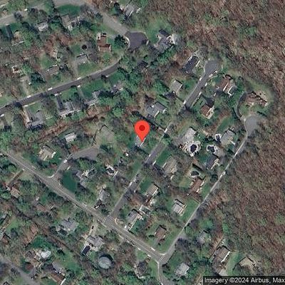 11 Arrowhead Rd, Oakland, NJ 07436