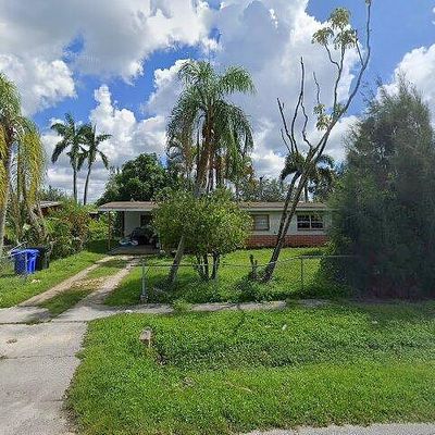 1105 Windsor Dr, Fort Myers, FL 33905