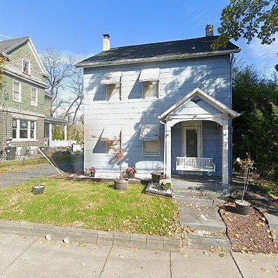 111 Main St, Stockertown, PA 18083