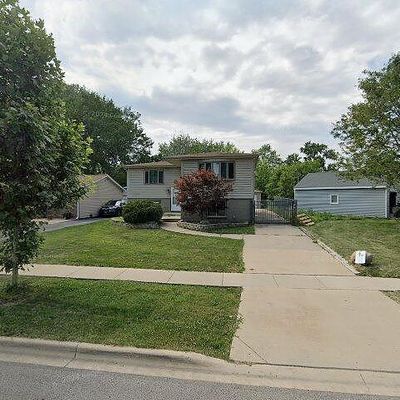 112 Hickory St, Mundelein, IL 60060