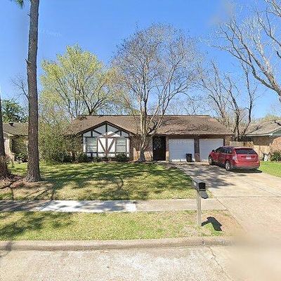 11319 Angelique Dr, Houston, TX 77065