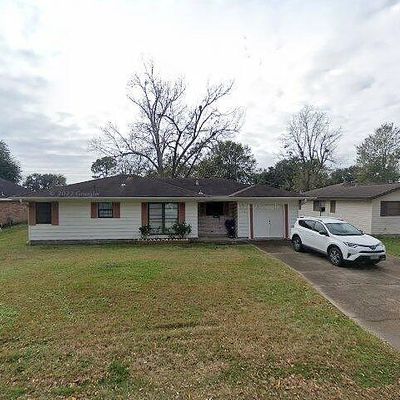 116 4 Th 1/2 South St, Nederland, TX 77627