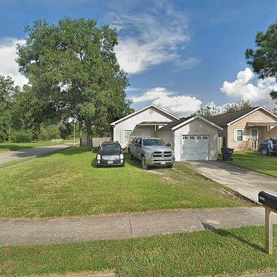 11703 Greenglen Dr, Houston, TX 77044