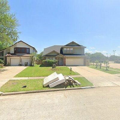 10235 Grove Glen Dr, Houston, TX 77099