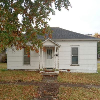 1029 E Monroe St, Mexico, MO 65265