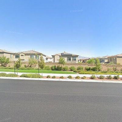 10301 Stroma Ave, Las Vegas, NV 89166