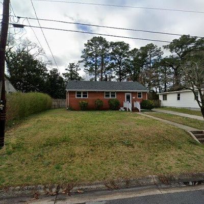 105 Banks St, Jacksonville, NC 28540