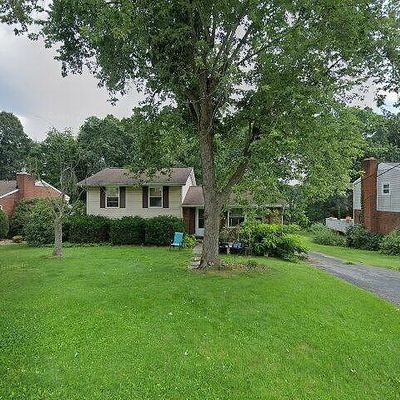 127 Wyngate Rd, Coraopolis, PA 15108