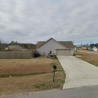 130 Laredo Dr, Jacksonville, NC 28540