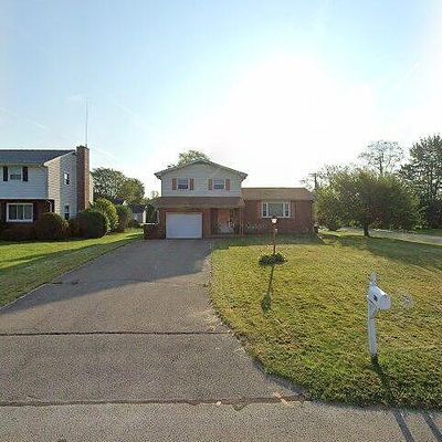 130 Todd Ave, Hermitage, PA 16148