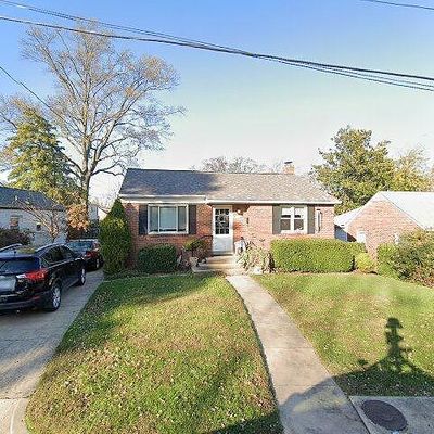 1313 Hillside Ter, Alexandria, VA 22302