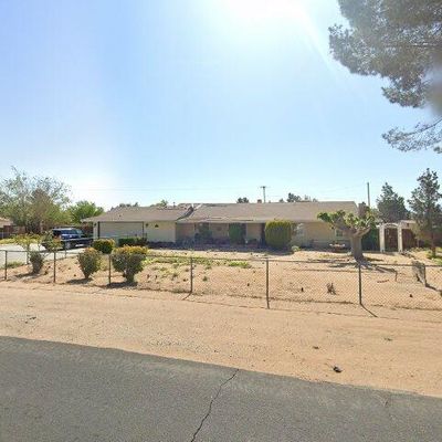 13499 Iroquois Rd, Apple Valley, CA 92308