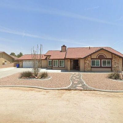 13563 Ivanpah Rd, Apple Valley, CA 92308