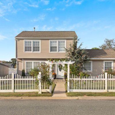 121 Mckinley Ave, Villas, NJ 08251