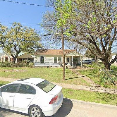 121 Neece Dr, Irving, TX 75060