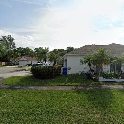 122 Nottingham Rd, Royal Palm Beach, FL 33411