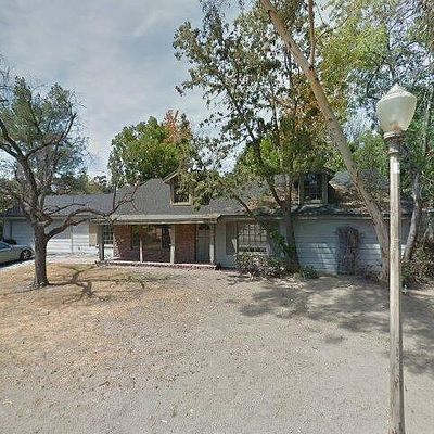 1227 Los Robles Pl, Pomona, CA 91768