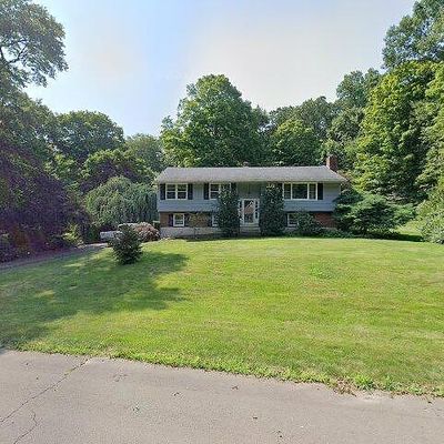 15 Cedarcroft Dr, Madison, CT 06443