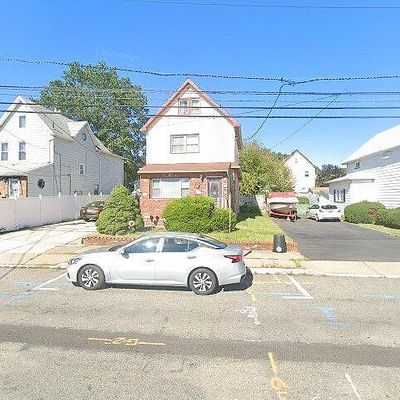 15 Enoch St, East Rutherford, NJ 07073