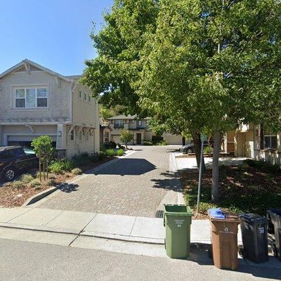 15 Red Oak Ct, San Rafael, CA 94903