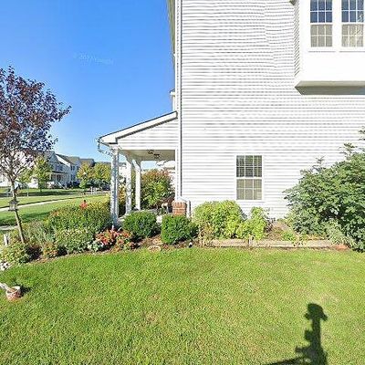 16 Canter Pl, Chesterfield, NJ 08515