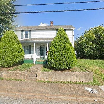 16 High St, Martinsville, VA 24112