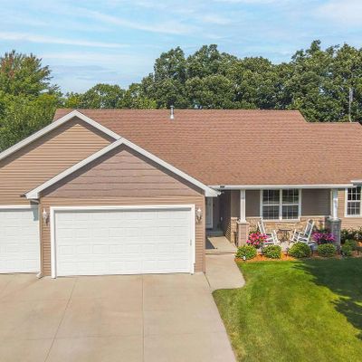 1605 Bluebird Ct, Neenah, WI 54956