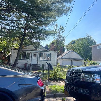 1371 N St, Elmont, NY 11003