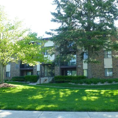 13933 Laramie Ave #214, Crestwood, IL 60418