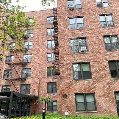 14050 Burden Crescent 2e, Queens, NY 11435