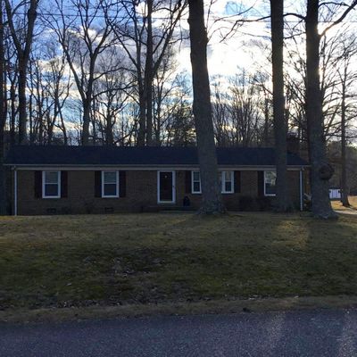 14201 Puritan Rd, Chesterfield, VA 23838