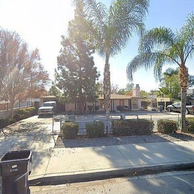 1443 E Devonshire Ave, Hemet, CA 92544