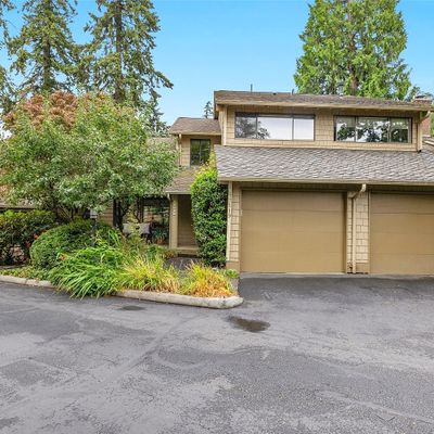 17519 Ne 38th Ct, Redmond, WA 98052