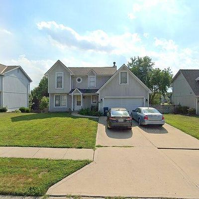 1764 Ray St, Liberty, MO 64068